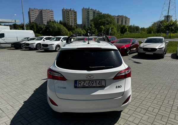 Hyundai I30 cena 31999 przebieg: 169500, rok produkcji 2013 z Łabiszyn małe 92